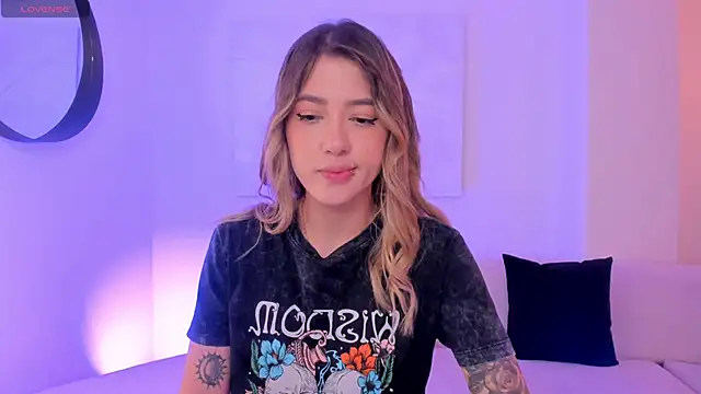 EveBensonX online show from March 15, 12:34 pm