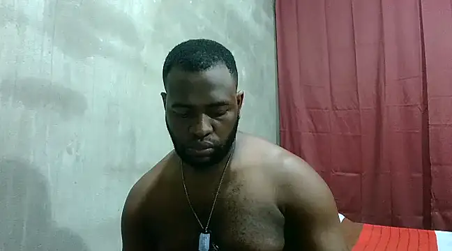 2ocmaxi online show from March 12, 7:49 pm