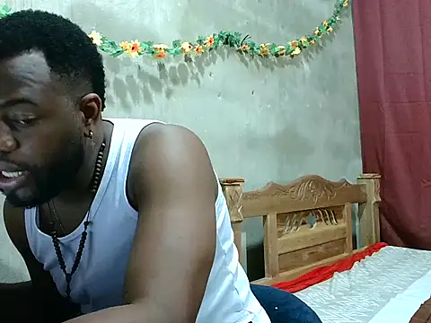 2ocmaxi online show from September 11, 4:40 pm