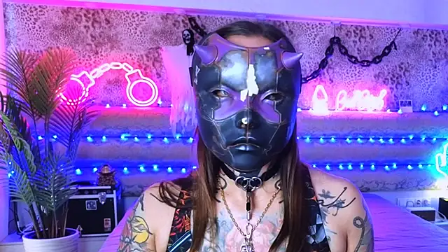 Cool Freak  online show from October 18, 10:27 am