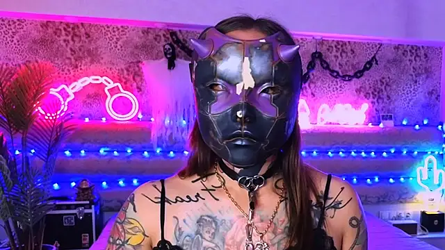 Cool Freak  online show from October 19, 10:38 am