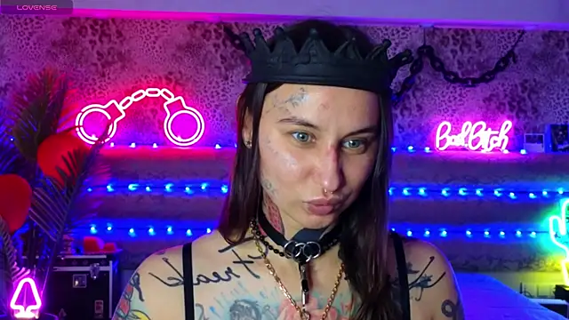 Snapshot of Cool_Freak_ chatting on February 22, 10:14 am Cool Freak online show from February 22, 10:14 am