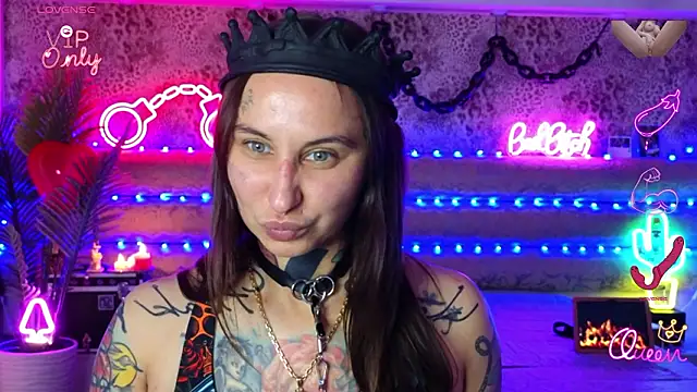 Snapshot of Cool_Freak_ chatting on March 6, 10:34 am Cool Freak online show from March 6, 10:34 am