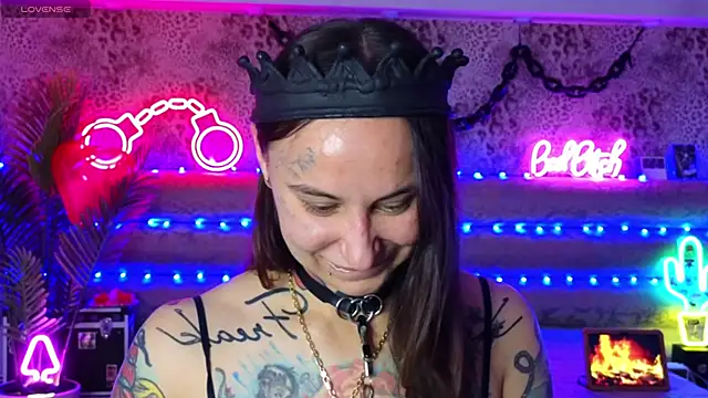 Snapshot of Cool_Freak_ chatting on April 3, 10:46 am Cool Freak online show from April 3, 10:46 am