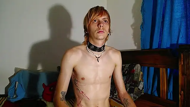 Snapshot of Twink_Temptation chatting on April 13, 10:26 pm Twink Temptation online show from April 13, 10:26 pm