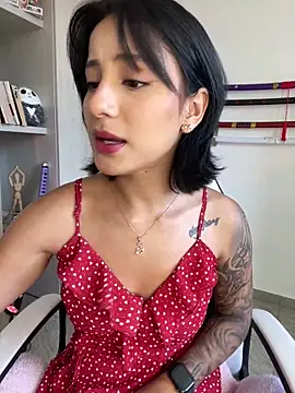 Ale Lewis online show from December 8, 8:47 pm