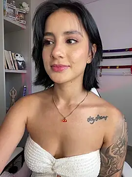 Ale Lewis online show from December 13, 9:41 pm