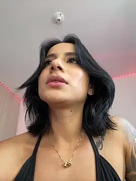 Ale Lewis online show from February 19, 9:25 pm