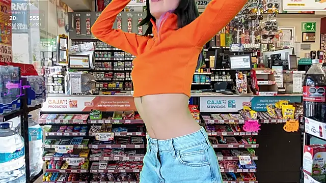 NanaRott online show from February 9, 1:00 am