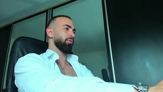 MichaelMasterss online show from March 5, 1:42 am