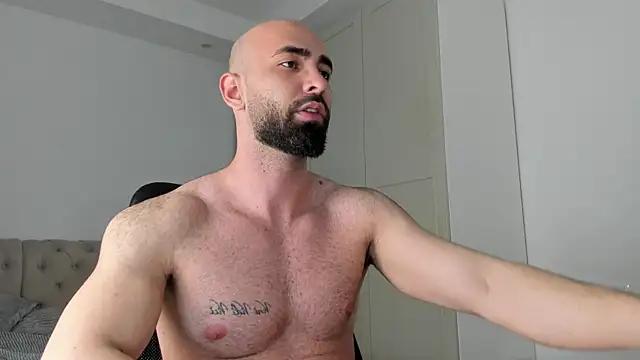 MichaelMasterss online show from April 17, 9:07 pm