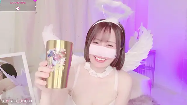 Yuu  k online show from December 6, 1:22 pm