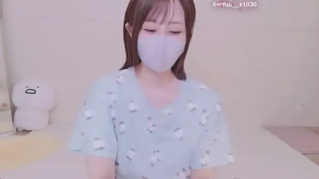 Yuu  k online show from May 20, 4:02 pm