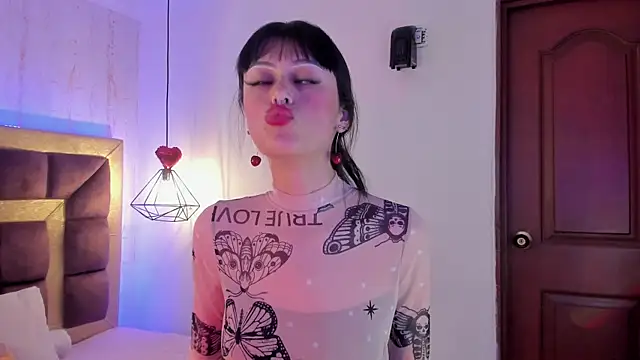  Jessy Moon  online show from December 24, 9:00 pm