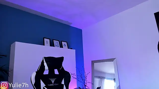  Jessy Moon  online show from September 30, 7:52 pm