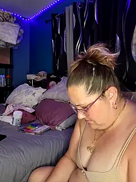 SexyNikki6969 online show from March 28, 12:43 am