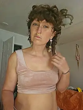 mossy kiss online show from October 17, 3:25 pm