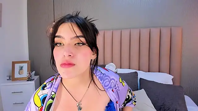 Alexa Thaylor  online show from January 9, 6:36 pm