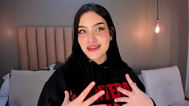 Alexa Thaylor  online show from January 16, 2:41 pm