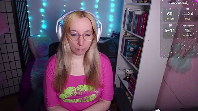 JustKerry online show from October 16, 8:04 am