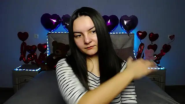 JasmineAsha online show from March 7, 6:57 am