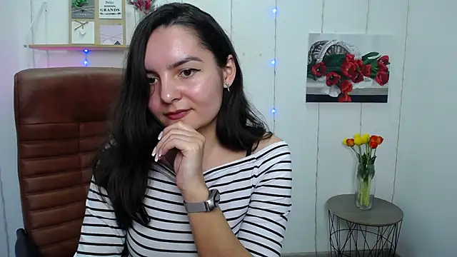 JasmineAsha online show from March 19, 10:00 am