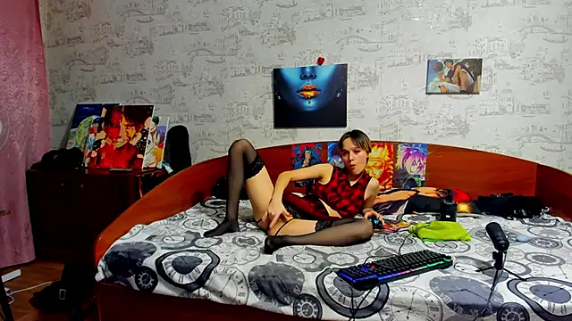 KagamiTayga online show from November 9, 2:37 pm