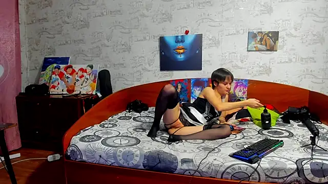 KagamiTayga online show from November 20, 2:45 am