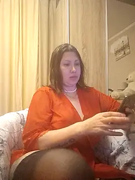 Snapshot of ROXOLANAA_SEXY chatting on February 17, 8:15 pm ROXOLANAA SEXY online show from February 17, 8:15 pm