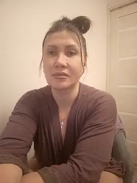 Snapshot of ROXOLANAA_SEXY chatting on March 3, 7:42 pm ROXOLANAA SEXY online show from March 3, 7:42 pm