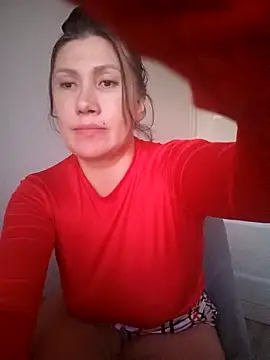 Snapshot of ROXOLANAA_SEXY chatting on March 7, 3:47 am ROXOLANAA SEXY online show from March 7, 3:47 am