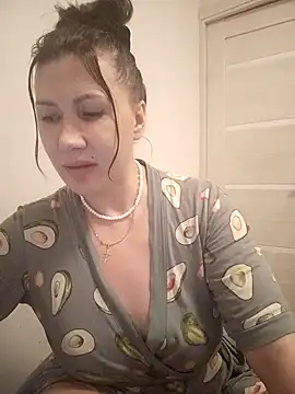 Snapshot of ROXOLANAA_SEXY chatting on April 9, 7:08 pm ROXOLANAA SEXY online show from April 9, 7:08 pm