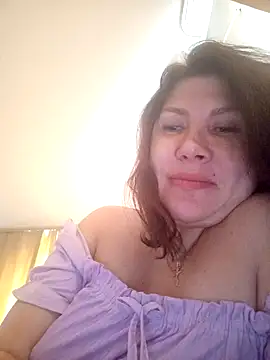 Snapshot of ROXOLANAA_SEXY chatting on April 29, 8:29 am ROXOLANAA SEXY online show from April 29, 8:29 am
