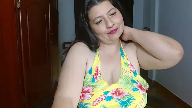 Victoriaevans1 online show from June 26, 5:50 pm