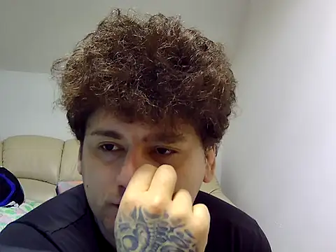 Edmondmyers online show from March 7, 3:36 am