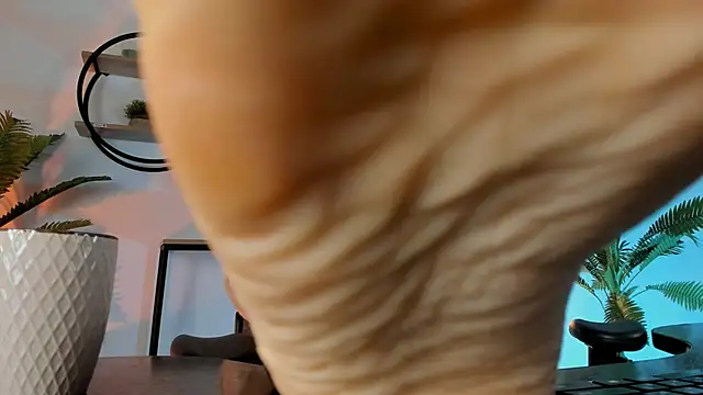 RebeccaMartinez online show from December 19, 5:40 am