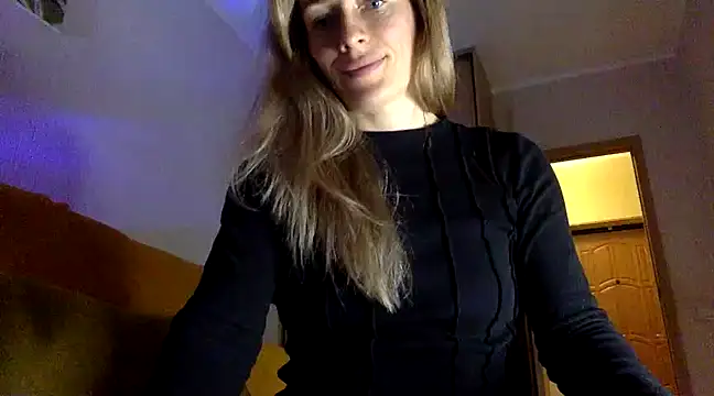 RebeccaMartinez online show from March 15, 9:09 am