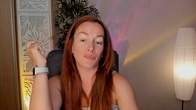 RebeccaMartinez online show from May 28, 12:24 pm
