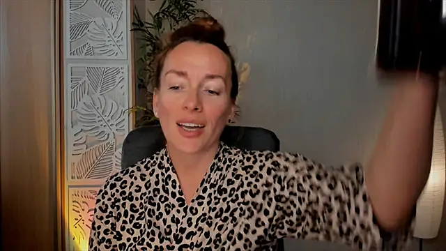 RebeccaMartinez online show from June 30, 10:05 am