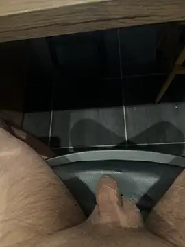 Snapshot of mattexhibe chatting on November 7, 10:21 pm mattexhibe online show from November 7, 10:21 pm