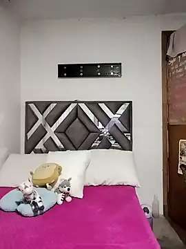 katha steele  online show from December 11, 9:19 am