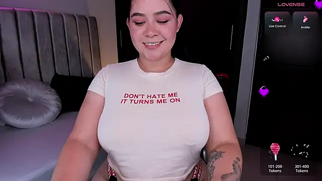 daniela hornny online show from February 21, 3:34 am