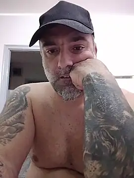 wifesfuckerpu online show from March 30, 8:32 pm