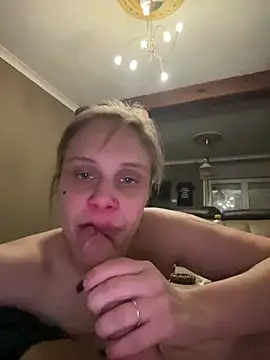 simpson133 online show from March 15, 7:38 pm