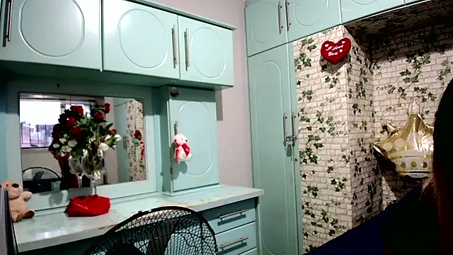 Indian candy9 online show from November 10, 4:17 pm