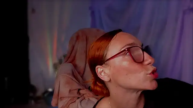  lh  online show from December 10, 11:11 am