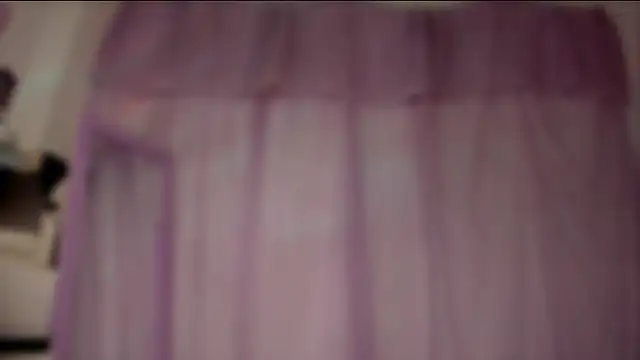 Snapshot of _lh_ chatting on March 31, 12:12 am lh online show from March 31, 12:12 am