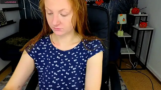 JeannieFox  online show from October 18, 6:16 am