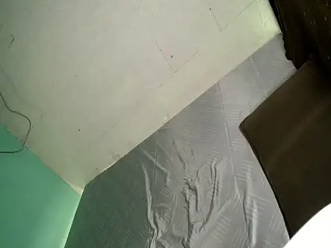 katie white online show from September 17, 5:53 am