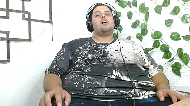 Snapshot of altairstudiosvip_ chatting on September 14, 12:32 am altairstudiosvip online show from September 14, 12:32 am